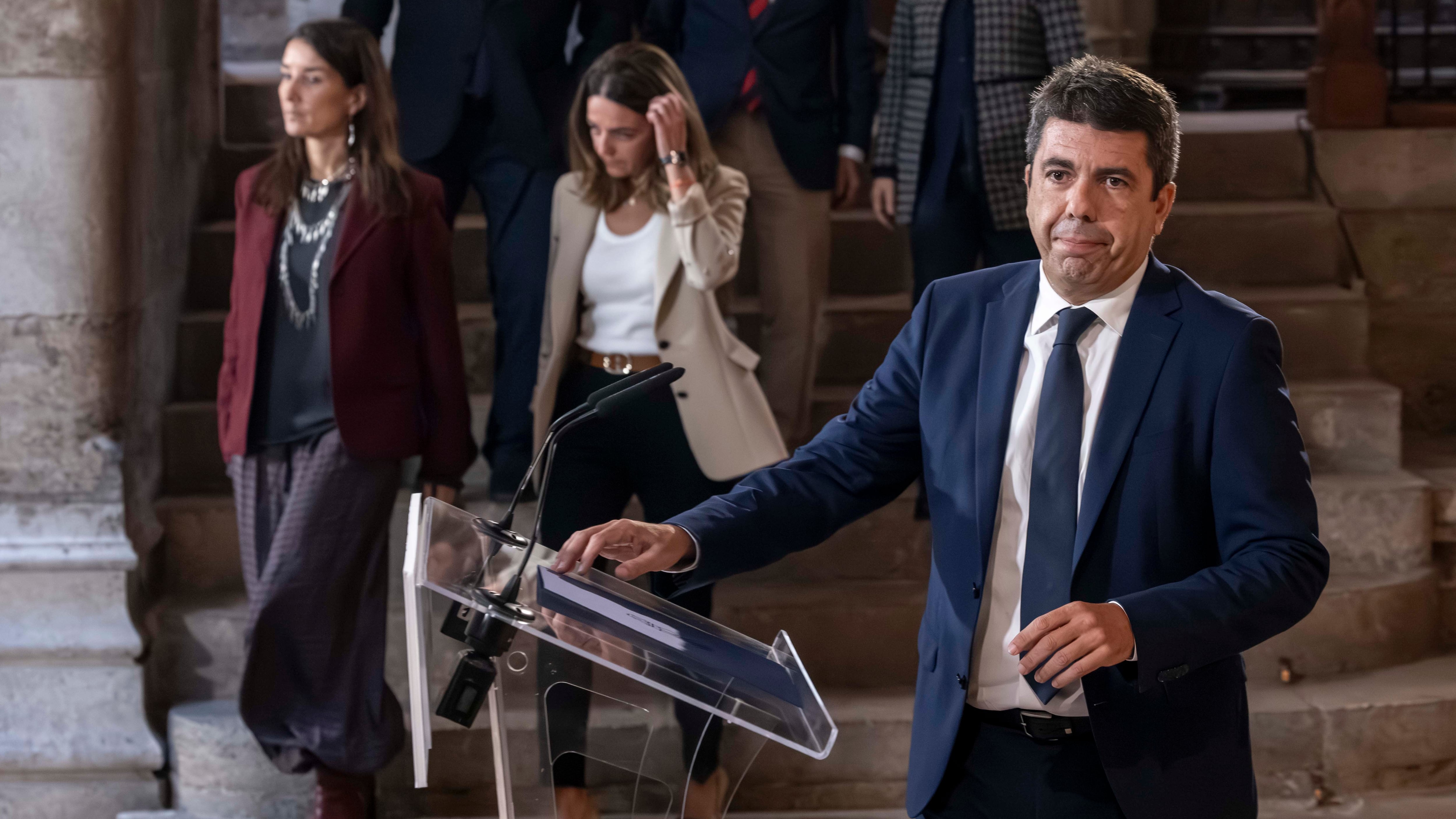 Mazón no paró su almuerzo en ‘El Ventorro’ pese a que Pradas le informó de la “extrema gravedad”de lo que pasaba en Utiel a las 17.37