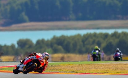 Marc Marquez, en un momento de la carrera de MotoGP que ha ganado en el circuito  Motorland de Alcañiz.