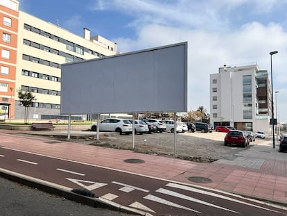 Una de las estructuras donde el grupo inmobiliario 21 promocionaba sus proyectos en la costa Mediterránea en una imagen cedida por los afectados.