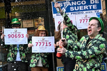 Cómo cobrar mi premio de la Lotería de Navidad según su cuantía