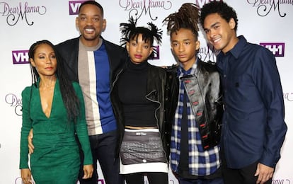 Jada Pinkett y Will Smith, junto a sus hijos Willow, Jaden y Trey Smith en Nueva York en 2016.