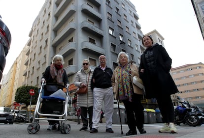 Vecinos de Santander, víctimas de la especulación inmobiliaria en la calle Santa Clara 8.