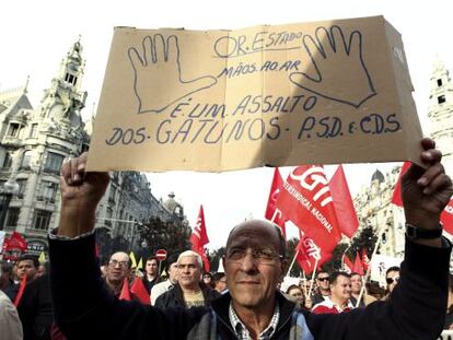 Manifestaci&oacute;n contra la troika en Portugal.