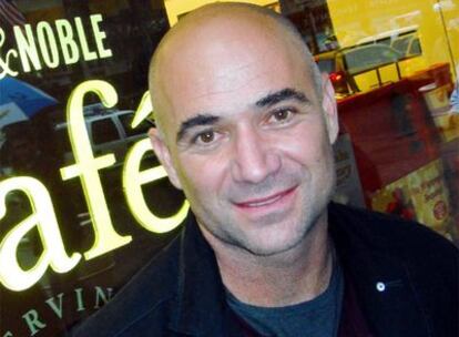 Andre Agassi, el jueves promocionando su libro en una librería.