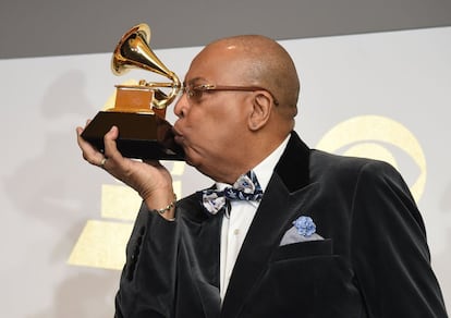 Chucho Valdés gana el premio al mejor álbum de jazz latino.