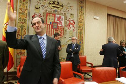 El ministro de Defensa, durante su comparecencia en el Congreso.