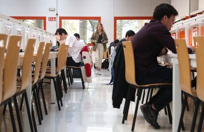 Ambiente en la Facultad de Ciencias Políticas y Sociología de la Universidad Complutense de Madrid, este marzo.