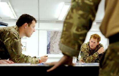 El nieto de Isabel II en Camp Bastion al sur de Afganistán en octubre de 2012.