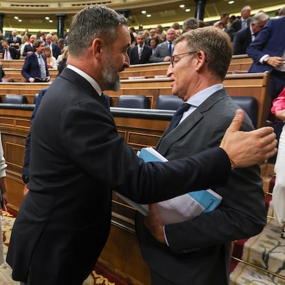 DVD1180. 27/09/23. Congreso de los Diputados. Abascal, lder de Vox, saluda a Feijo al final de la primera votacin tras el debate de investidura.