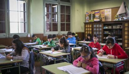 Nens a l&#039;Escola Ramon LLull de Barcelona.