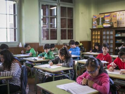 Nens al Escola Ramon Llull de Barcelona.