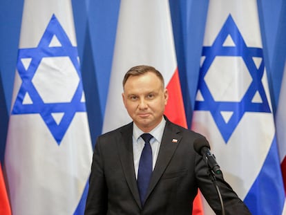 El presidente de Polonia, Andrzej Duda, en un acto con altos cargos israelíes, en 2020 en Varsovia.