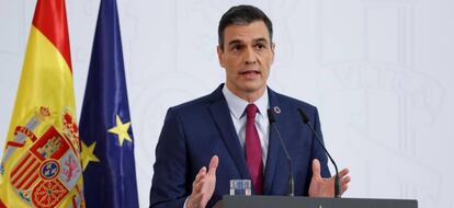 El presidente del Gobierno, Pedro Sánchez, hace balance del año tras la última reunión del Consejo de Ministros de 2020 y presenta un informe sobre el cumplimiento de los compromisos adquiridos en su investidura este martes en el Palacio de la Moncloa