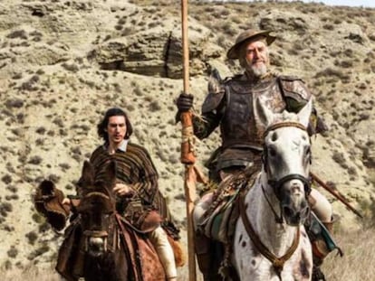 Adam Driver (izquierda) y Jonathan Pryce, en 'El hombre que mató a don Quijote', de Terry Gilliam.