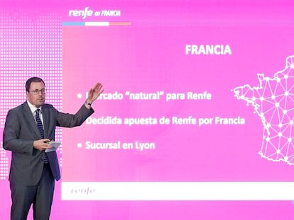 BARCELONA, 19/06/2023.- El presidente de Renfe, Raül Blanco, durante la rueda de prensa que ha ofrecido este lunes en Barcelona en la que ha anunciado que Renfe comenzará a operar su ruta entre Barcelona y Lyon el 13 de julio, mientras que la que unirá Madrid con Marsella arrancará el 28 de ese mismo mes. EFE/Andreu Dalmau