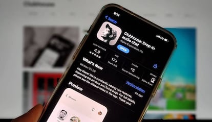 Clubhouse en la pantalla de un iPhone.