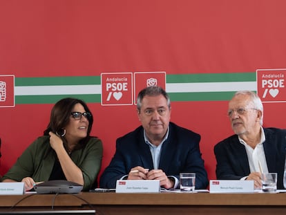 Ángeles Férriz, Juan Espadas y Manuel Pezzi, este martes en la Ejecutiva del PSOE andaluz.