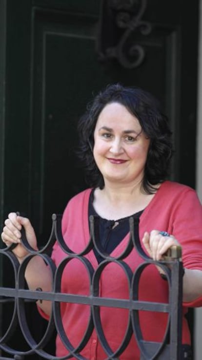 A poeta Lupe Gómez, o mércores na rúa Nova de Santiago.