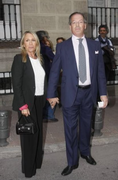 Marina Casta&ntilde;o, viuda de Camilo Jos&eacute; Cela, con su actual marido.