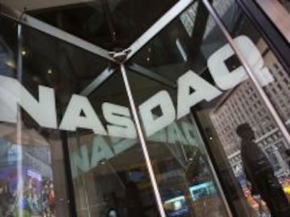 Entrada a la sede del Nasdaq, &iacute;ndice tecnol&oacute;gico de la Bolsa estadounidense, en Nueva York