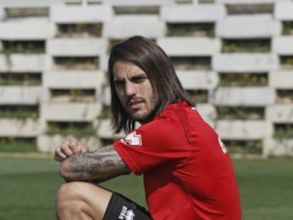 Larrivey, tras un entrenamiento en la ciudad deportiva del Rayo