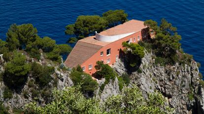 La increíble historia de Casa Malaparte, la mansión aislada con la que soñó un fascista desencantado