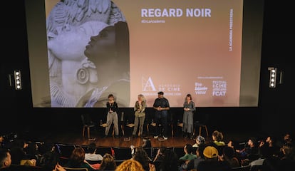 Presentación este martes, en la Academia de Cine en Madrid, de la próxima edición del Festival de Cine Africano que se celebra en Tarifa del 27 de mayo al 5 de junio. Mane Cisneros, segunda por la izquierda, es su creadora y directora. 
