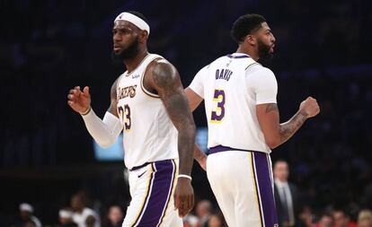 LeBron James y Anthony Davis, con los Lakers