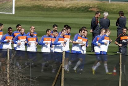 Los jugadores holandeses, durante el entrenamiento de ayer.