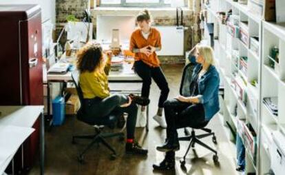 Tres empleadas de una startup.
