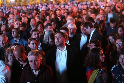 Oriol Junqueras en el acto unitario del independentismo en Montjuic, con la presencia del presidente de la Generalitat, Carles Puigdemont, en Barcelona.