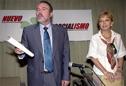 Los diputados tránsfugas Eduardo Tamayo y Teresa Sáez, en la presentación, ayer, de su partido.