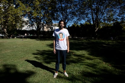 El cantante Salvador Sobral, en el Jardim dos Plátanos, en Linda-a-Velha, Portugal, el pasado jueves 28 de septiembre.