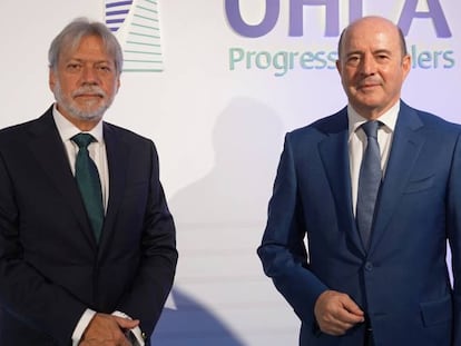 El presidente de OHLA, Luis Amodio, junto al CEO, José Antonio Fernández Gallar.