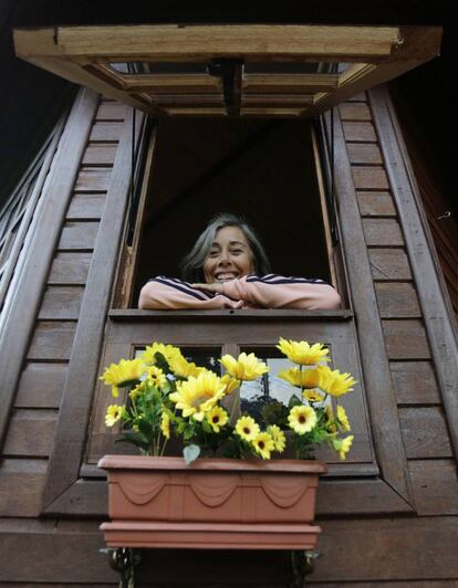 La profesora jubilada Monica Tavares de 62 años, que se mudó a la ciudad para tener más calidad de vida.