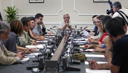 El alcalde Joan Rib&oacute; preside la primera junta de gobierno local de Valencia. 