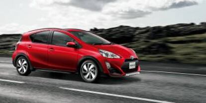 El Toyota Aqua, el coche más vendido en Japón.