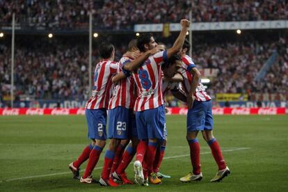 Los jugadores del Atlético celebran un gol.