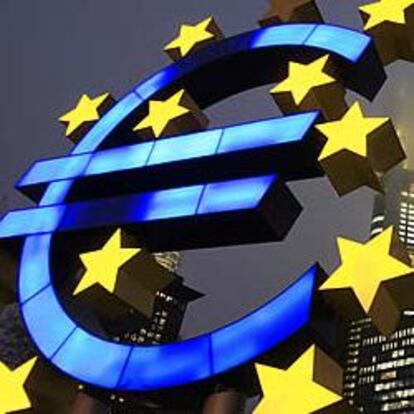 El euro sufre el mayor ataque especulativo de su historia