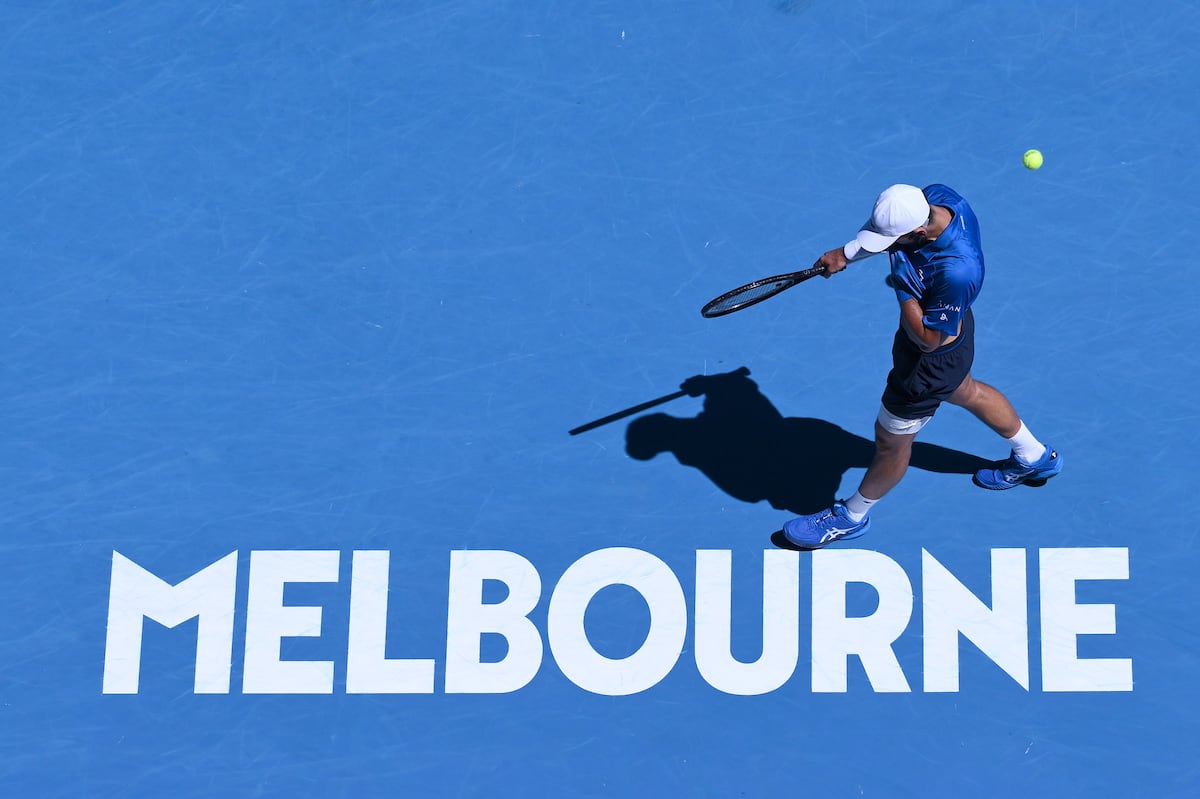 Djokovic: a lost set, abandonment and goodbye to the finalist Zverev