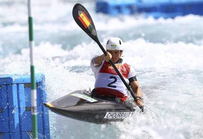 Maialen Chourraut compite en la semifinal de slalom K1 en los Juegos Olímpicos.