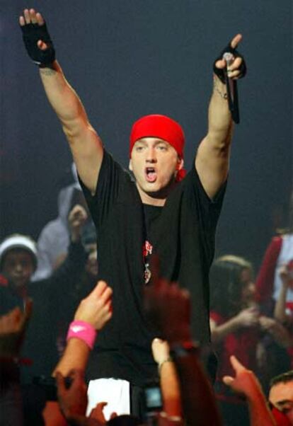 Eminem durante su actuación en la gala de los premios MTV.