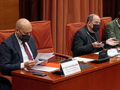 Los responsables de Catalunya Ràdio y TV3, Saül Gordillo (izq) y Vicent Sanchis (der), en una comparecencia en el Parlament.