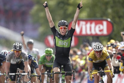 Hagen celebra su victoria en la sexta etapa del Tour.