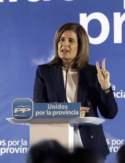 La ministra de Empleo, Fátima Báñez, durante su intervención hoy en la clausura de la quinta Escuela de Verano del PP de Cádiz.