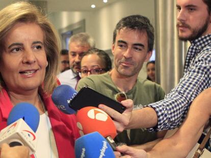 La ministra de Empleo, F&aacute;tima B&aacute;&ntilde;ez, en la reelecci&oacute;n de Antonio Garamendi como presidente de Cepyme