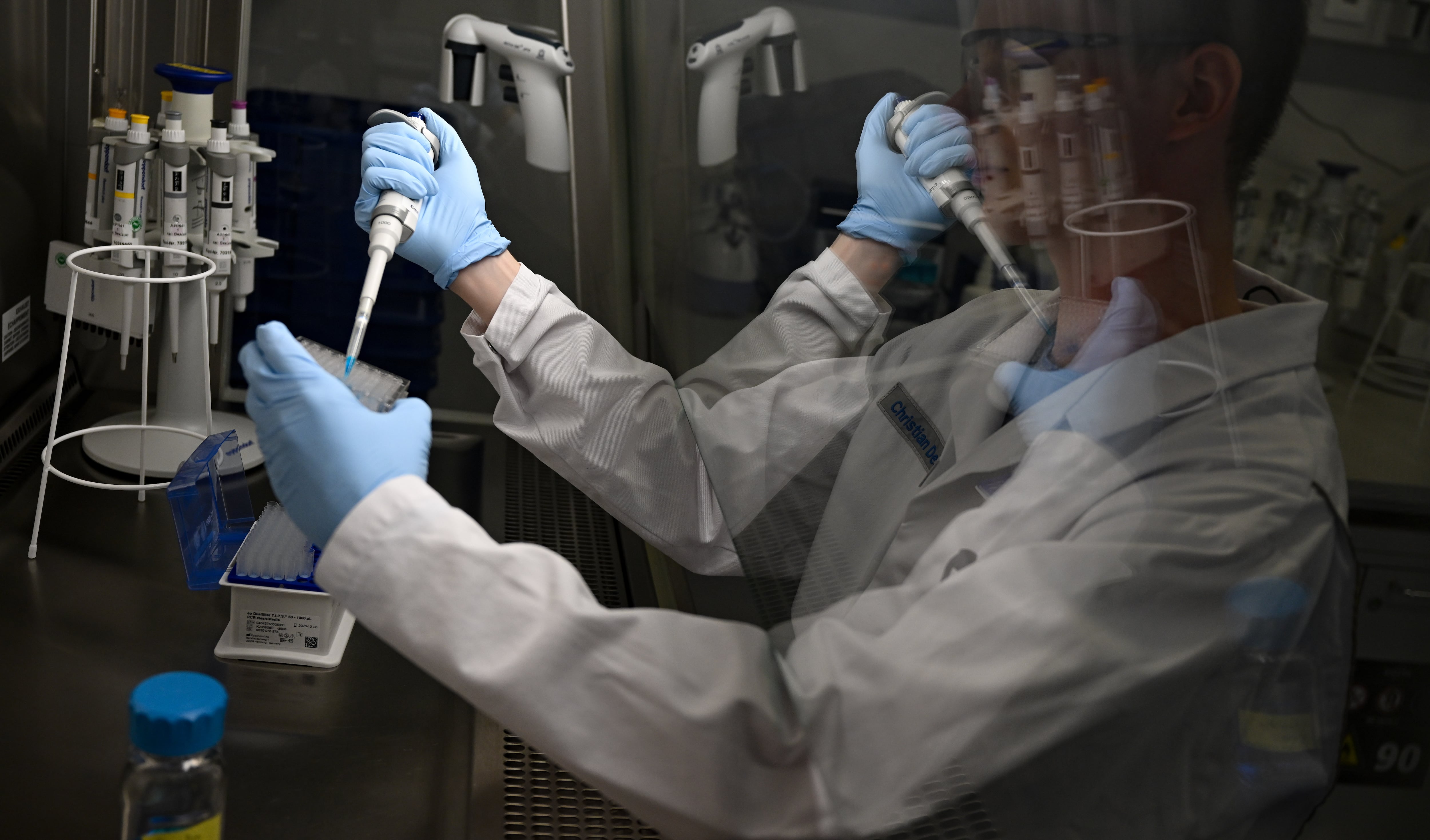 No habrá una vacuna contra el cáncer, sino una distinta para cada paciente y tumor