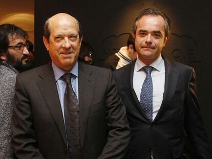 Manuel Llorente, este mediodía, junto a Federico Varona, presidente de la Fundación.