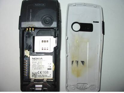 El móvil después de la explosión