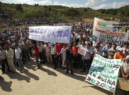 Concentración de transportistas en Morata de Tajuña.